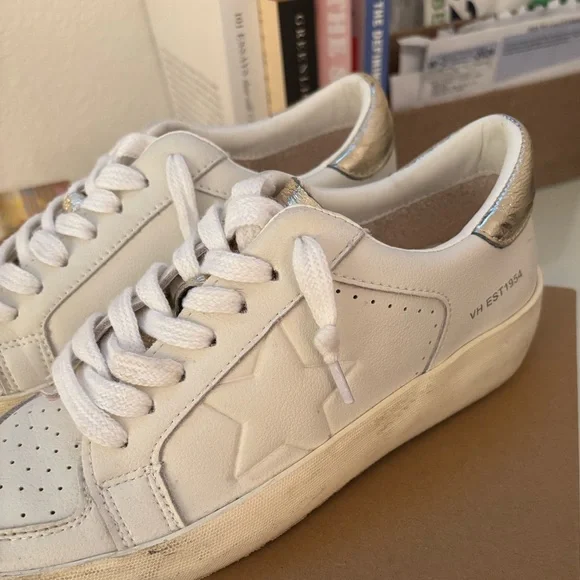 Vintage Havana white sneaks! - Picture 2 of 3